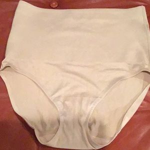 Wacoal Smooth Series Hi-Cut Brief